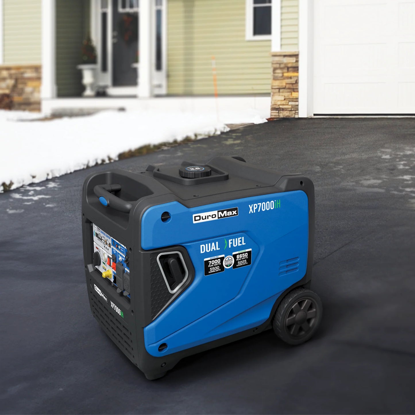 DuroMax XP7000iH Watt Portable Dual Fuel Inverter Generator w/ CO Alert